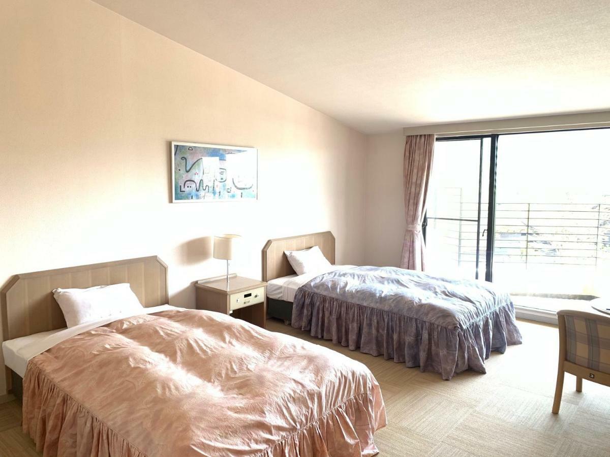 Yufuin Kinrinko Hotel Exterior photo